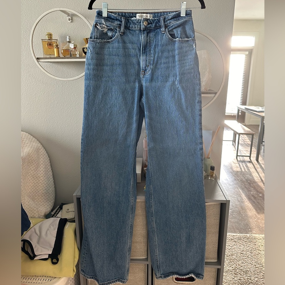 Abercrombie High Rise Curve Love Jeans